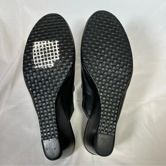 Cole Haan Black Leather Wedge Slip-On Clogs Mules Woven Strap Detail Size 9.5 - Picture 13 of 15
